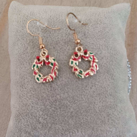 Gold & Red Holiday Christmas Wreath Dangle Drop Earrings - Picture 2 of 7